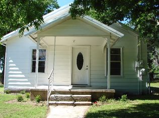 505 E Main St, Gustine, TX 76455