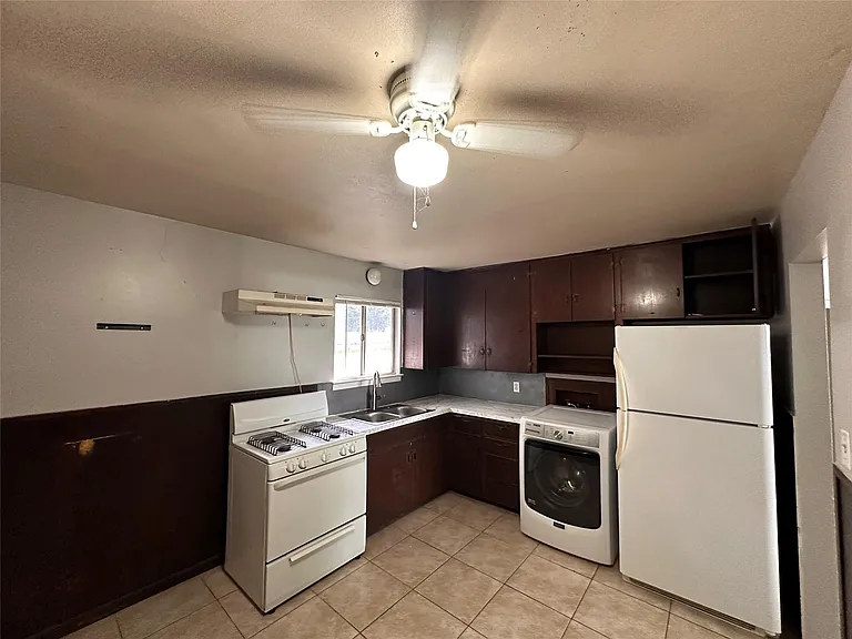 5605 1/2 Jim Hogg Ave #A — Photo 3