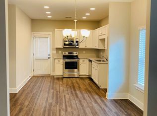 4033 Ashley Dr, Leeds, AL 35094