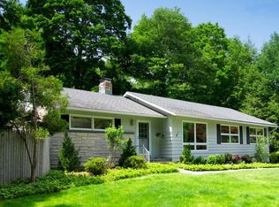 23 Huckleberry Ln, Ridgefield, CT 06877