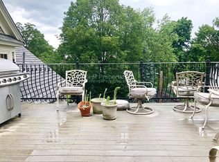 257 Savin Hill Ave #2M, Dorchester, MA 02125
