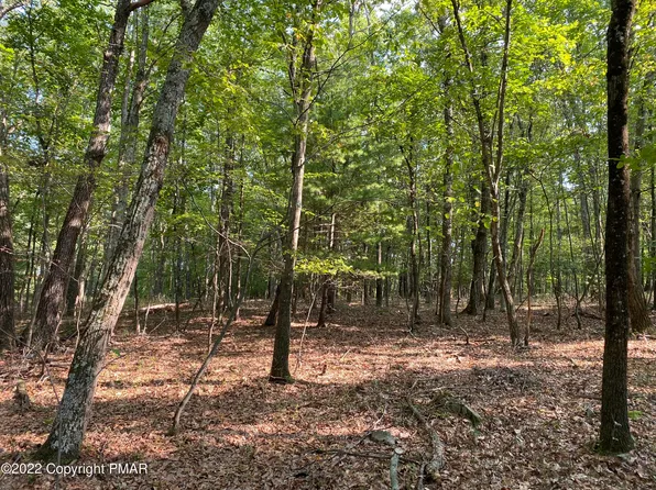 11 Metzgar Rd, East Stroudsburg, PA 18301