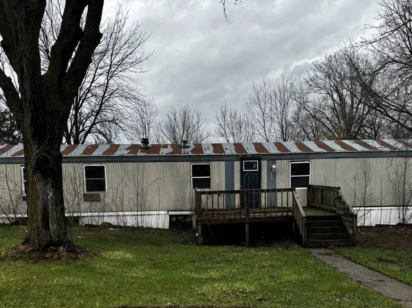 3150 M&w Dr #53, Muscatine, IA 52761