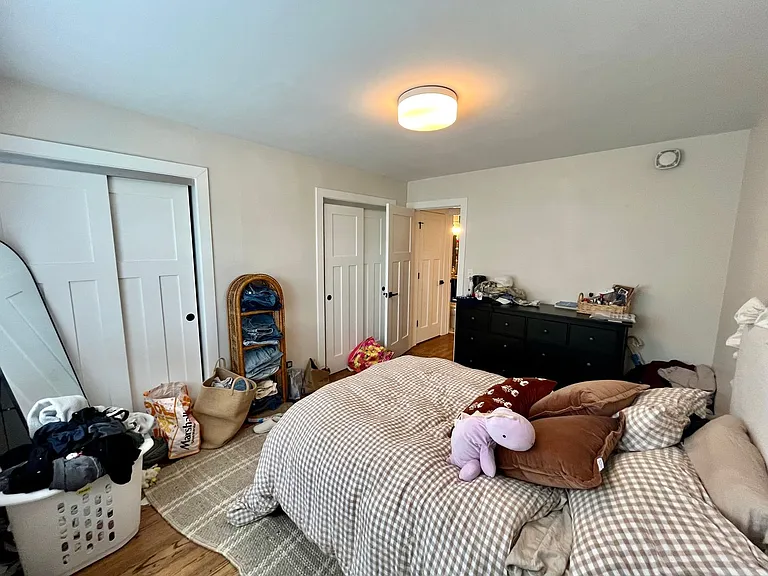 2600 E Kenwood Blvd — Photo 48