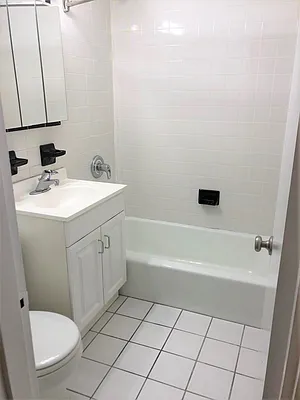 Rented by City Connections Realty | media 17