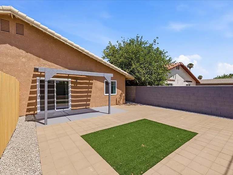31601 Avenida Maravilla — Photo 27