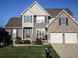 1120 Riverwalk Ct, Hebron, KY 41048