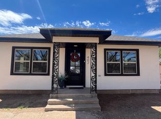 402 Western St, Claude, TX 79019