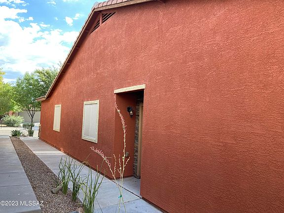 4th image of 5069 E Kittentails Dr