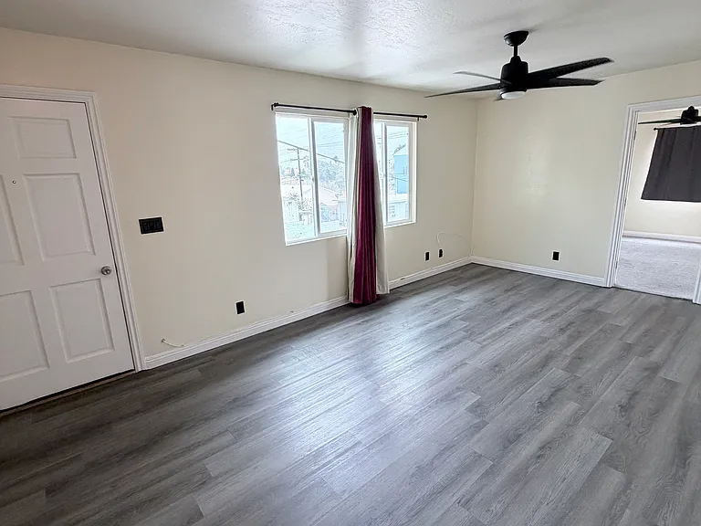 1608 S 42nd St — Photo 13