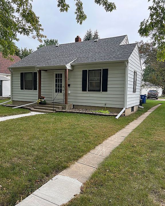 608 8th Ave, Charles City, IA 50616 | Zillow