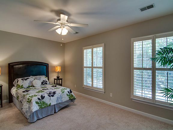 4th image of 1456 Belcourt Ln