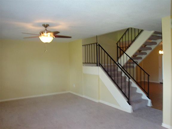 3rd image of 10498 Hammerly Blvd #86