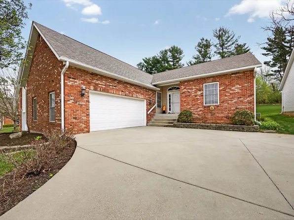 2440 N Stonelake Cir #37, Bloomington, IN 47404