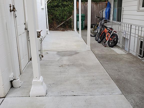 3rd image of 12515 20th Ave NE