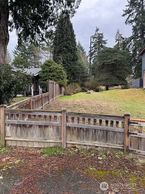 1st image of 12132 107th Avenue NE