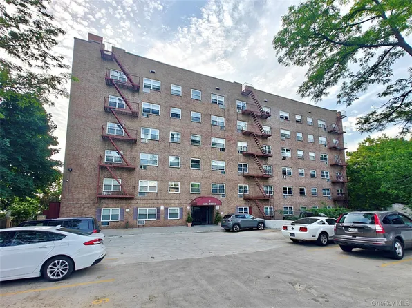 47 Alta Avenue #3C, Yonkers, NY 10705