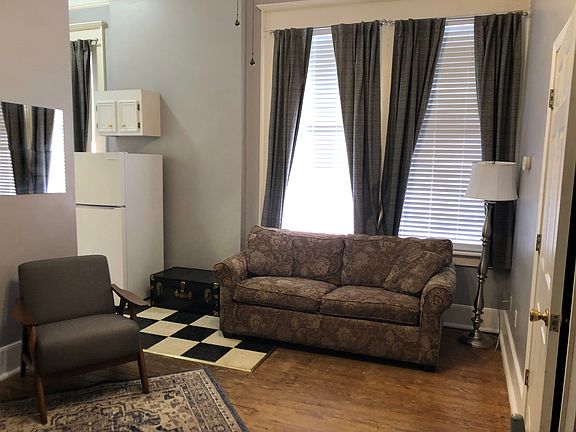 3rd image of 136 E Carolina Ave APT B