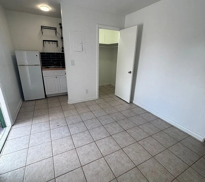 3411 Broadway