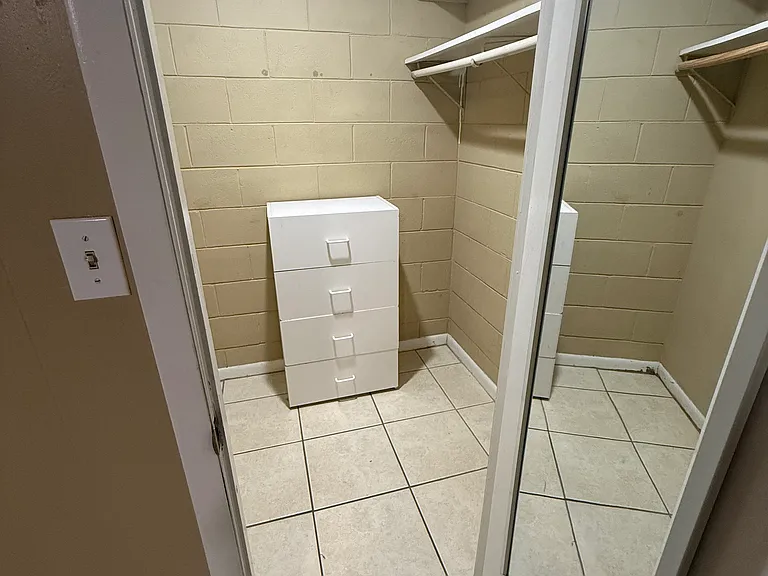2241 W Pensacola St #52 — Photo 11