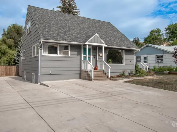 612 Logan St, Moscow, ID 83843
