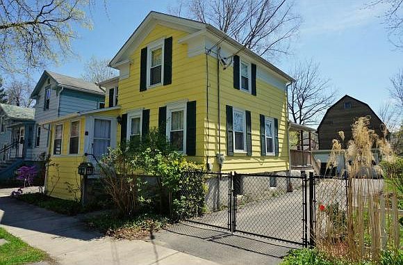 1st image of 219 Cleveland Ave