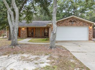 2307 Sandalwood Dr, Gautier, MS 39553