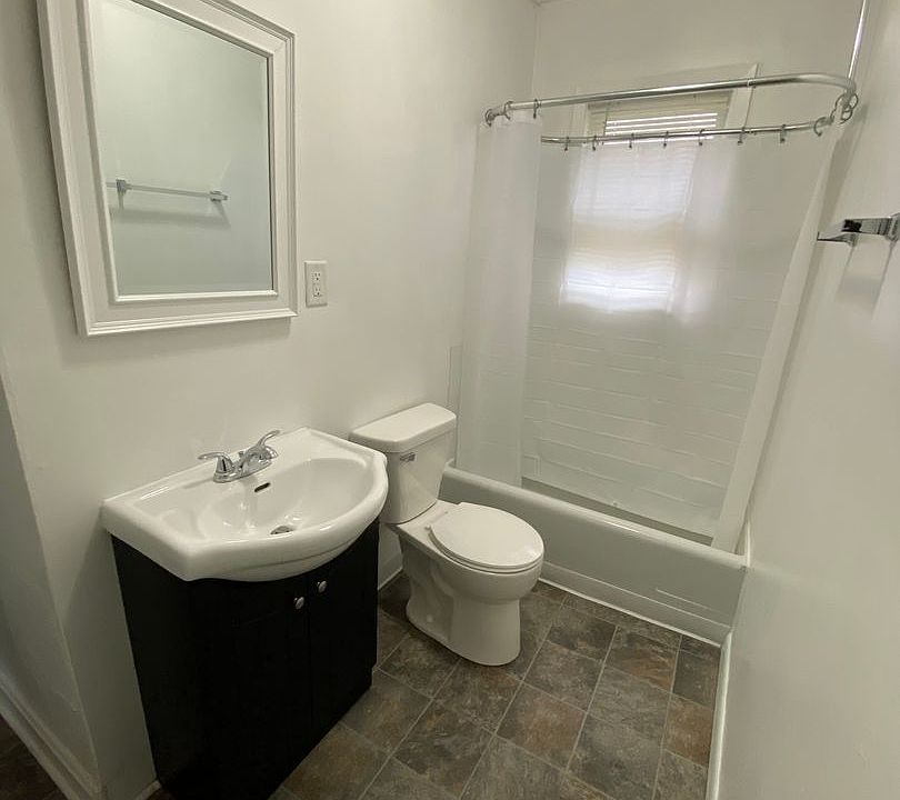 1st image of 822 5th Ave #1