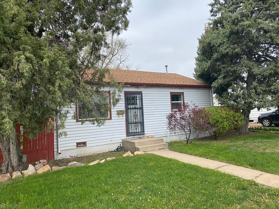 1st image of 2443 11th Ave