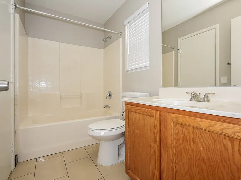 5005 Glittering Star Ct — Photo 15