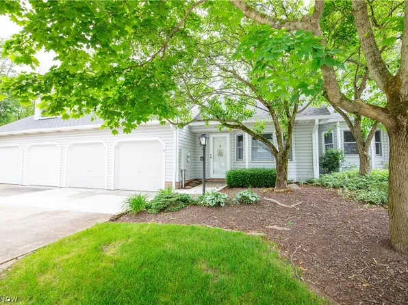 750-3 Hampton Cir, Aurora, OH 44202