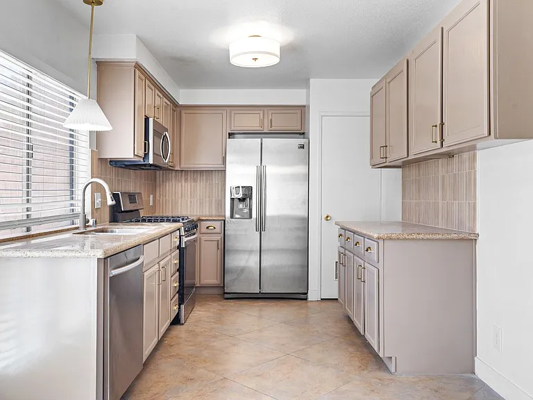 6224 Meadow Vista Ln — Photo 3