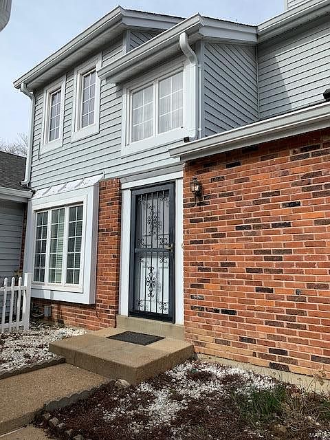 1st image of 14967 Broadmont Dr