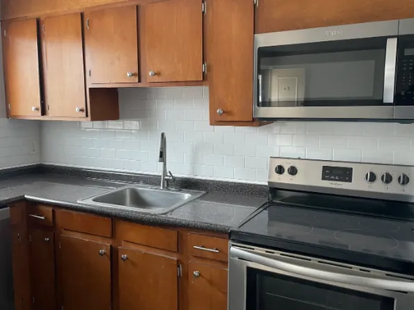 414 Raynor St #E4, Durham, NC 27703