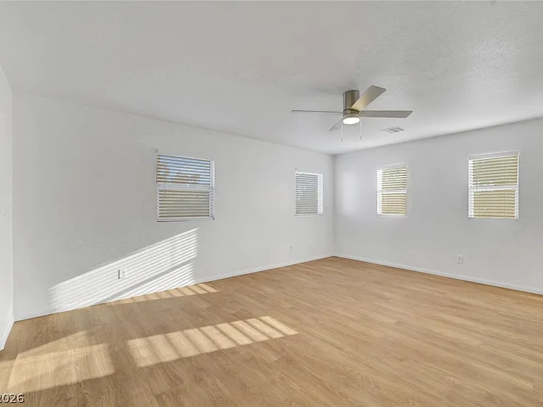 1453 Morro Creek St — Photo 27