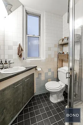 Rented by Bond New York | media 42