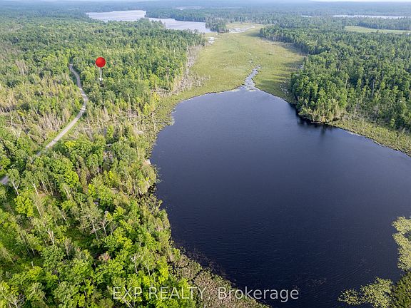 2nd image of 146 Thanet Lake Rd