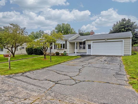 3rd image of 14 Bliss Rd