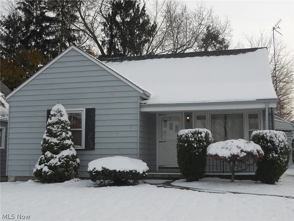 214 Wilson St photo 1