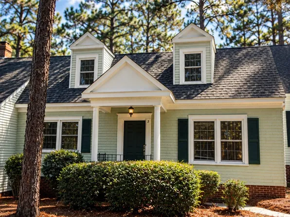 3 Colonial Pines Cir, Pinehurst, NC 28374