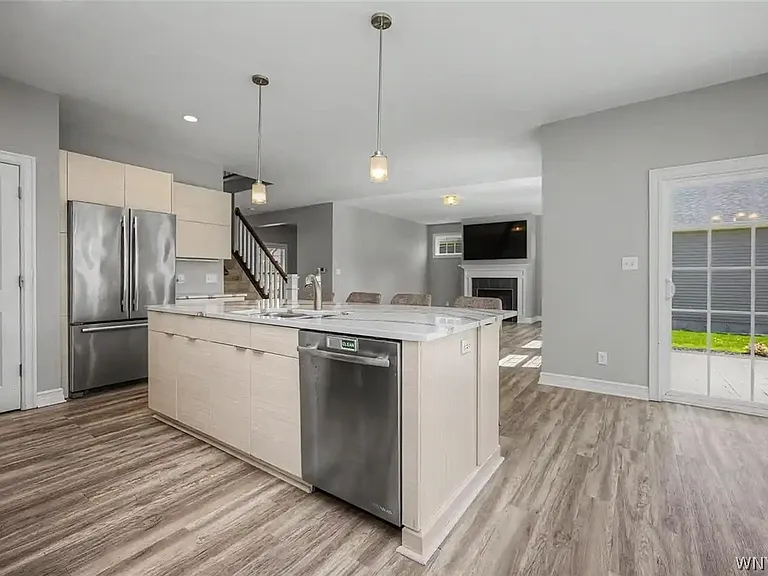 46 Eagleview Dr — Photo 18