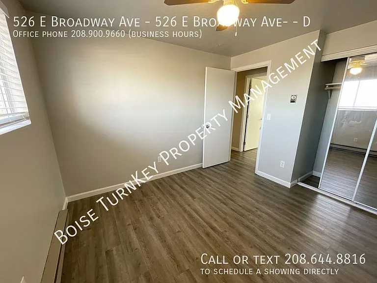 526 Broadway Ave #D — Photo 26