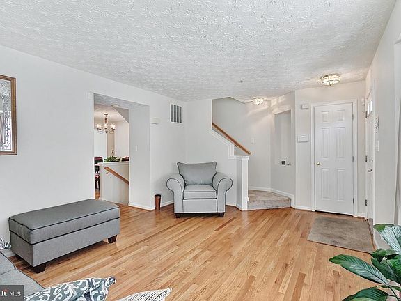 3rd image of 2843 Piscataway Run Dr