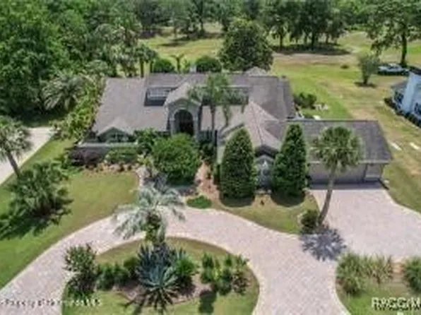 7640 W Golf Club St, Crystal River, FL 34429