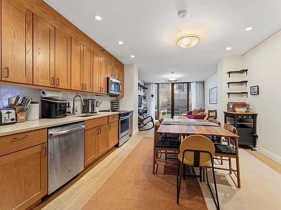 5th image of 602 W 147th St #A