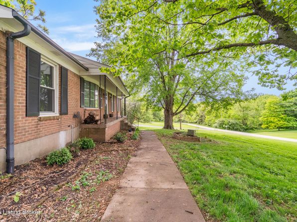 1802 Wildbriar Ct, La Grange, KY 40031
