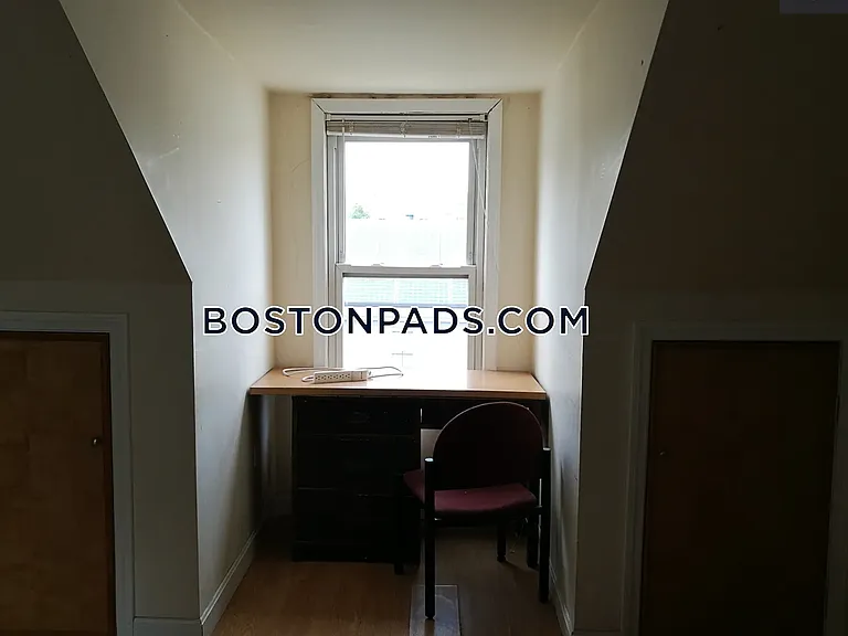 13 Highland St #6 — Photo 2