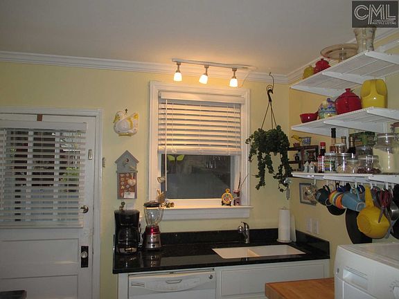 3rd image of 3407 River Dr Unit 3407B