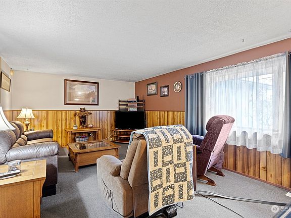 2nd image of 20655 120th Avenue SE