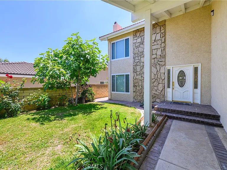 21786 Santaquin Dr — Photo 53